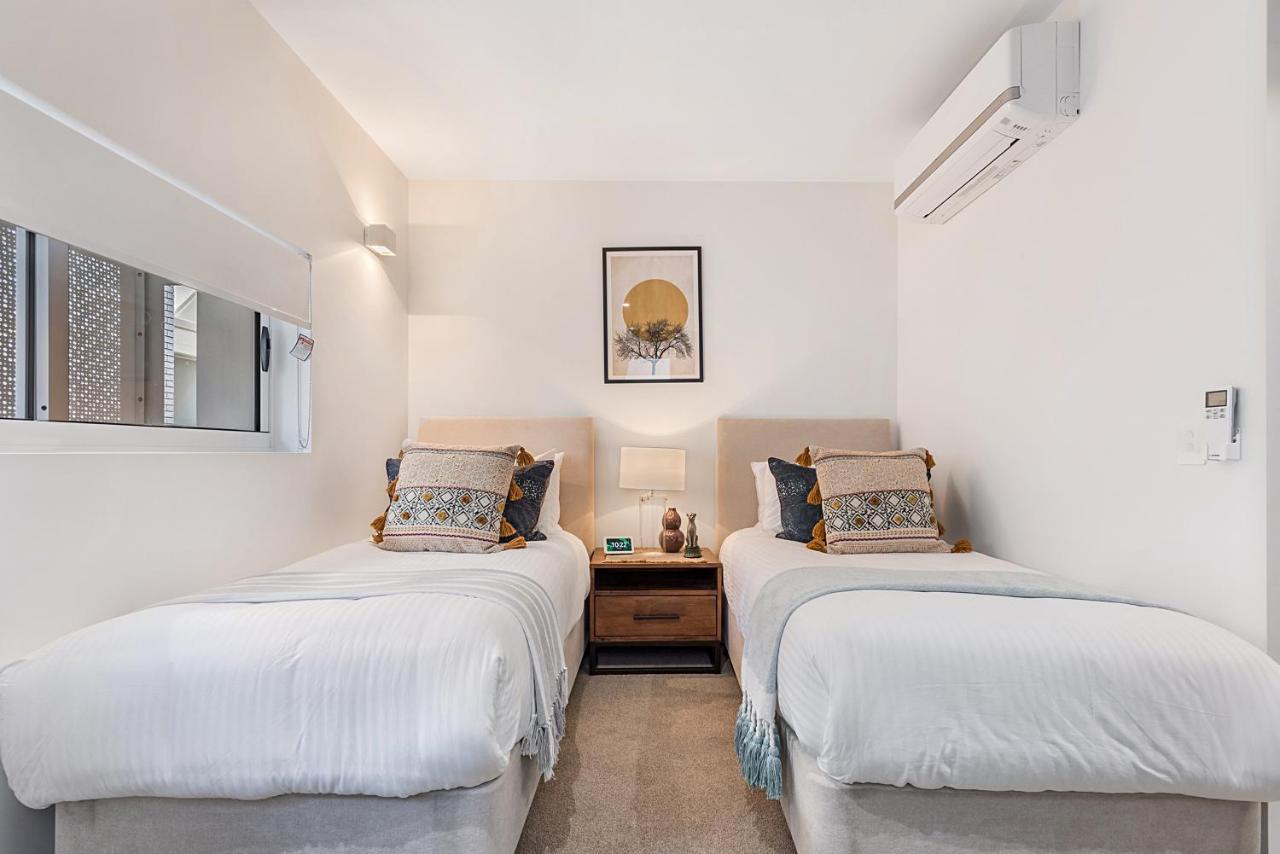 Luxury 5-Floor Unit With Ocean Views Near Beach Caloundra Extérieur photo